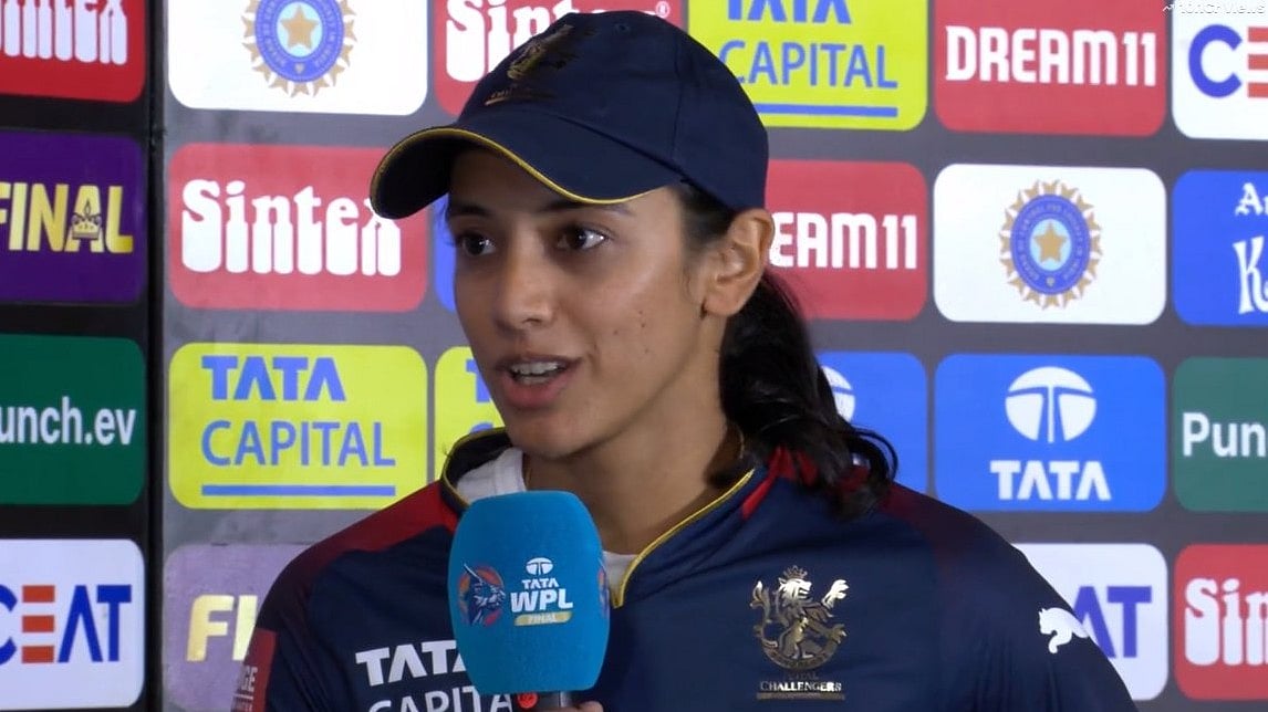 X/mufaddal_vohra : RCB Skipper Smriti Mandhana during the post-match interview.
