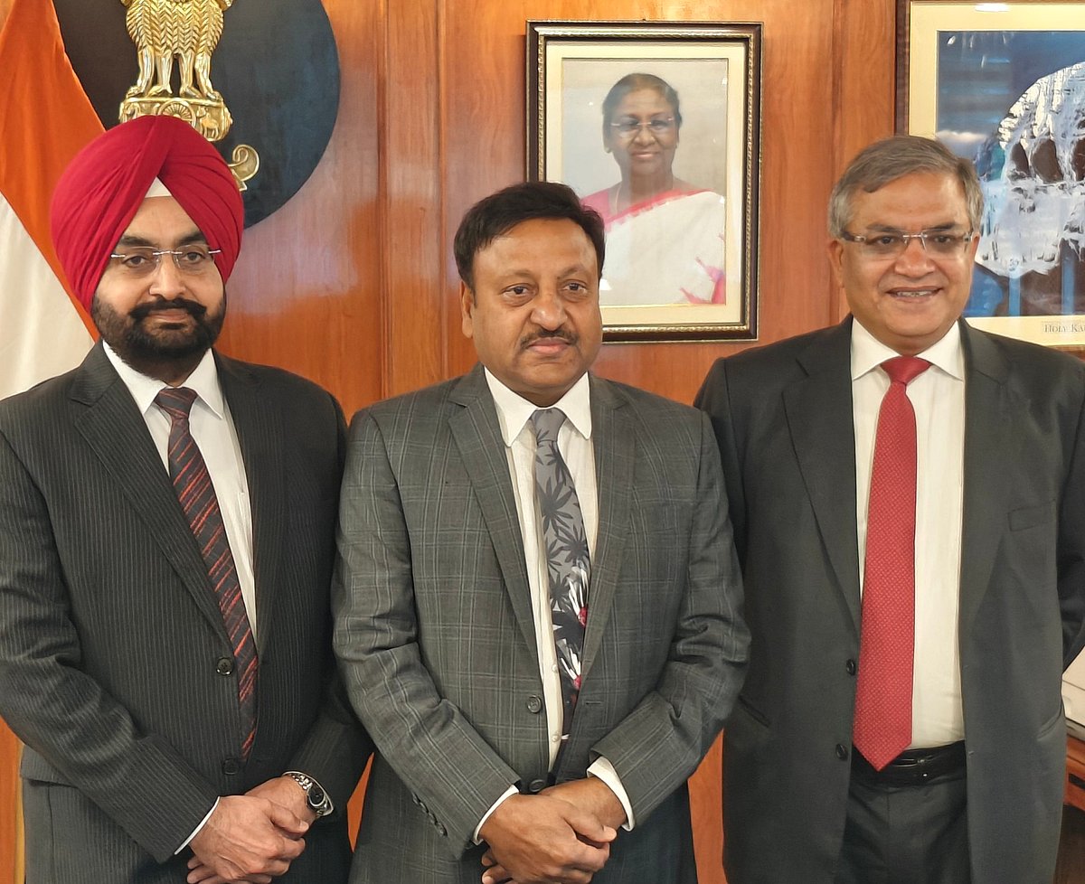 CEC Rajiv Kumar welcomed the new Election Commissioners Gyanesh Kumar and Sukhbir Singh Sandhu