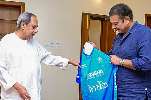 Naveen Patnaik meets Ravi Shastri