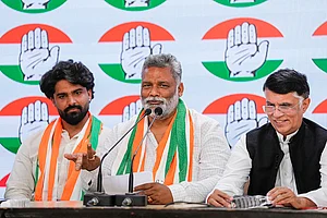 | Photo: PTI/Vijay Verma : Pappu Yadav joins Congress