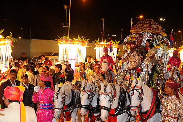 Frédéric Soltan/Corbis via Getty Images : Wedding in the jewellers' community of Jaipur, the capital of Rajasthan