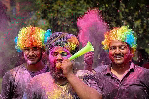 Students celebrate Holi in Amritsar