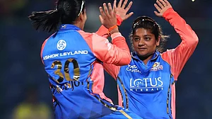 (Photo: X| Mumbai Indians) : Mumbai Indians celebrate their win over UP Warriorz in the group-stage match on March 7, Thursday, 2024.