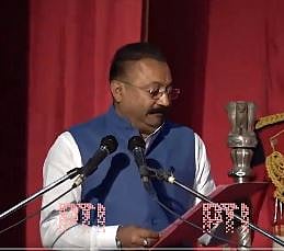 X/@PTI_News : JD(U) MLA Ashok Choudhary taking oath as a minister of Nitish Kumar- led Bihar government |