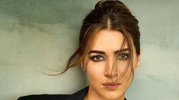 Kriti Sanon Said 'Yes' To ‘Crew’ Without Even Hearing Second Half Of Script