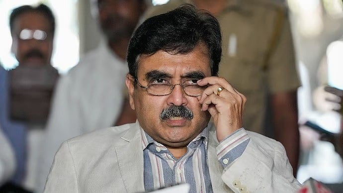 PTI : BJP Lok Sabha candidate Abhijit Gangopadhyay |