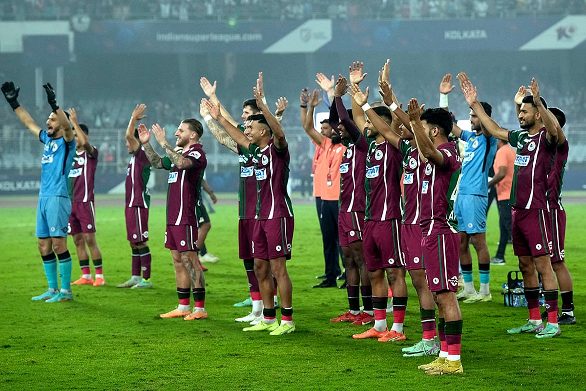 Indian Super League 2023-24: Mohun Bagan Beat East Bengal, Book Playoff Spot - In Pics