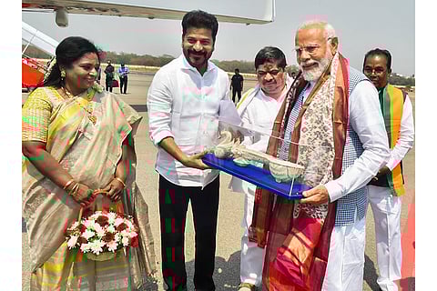 PM Modi leaves for Odisha