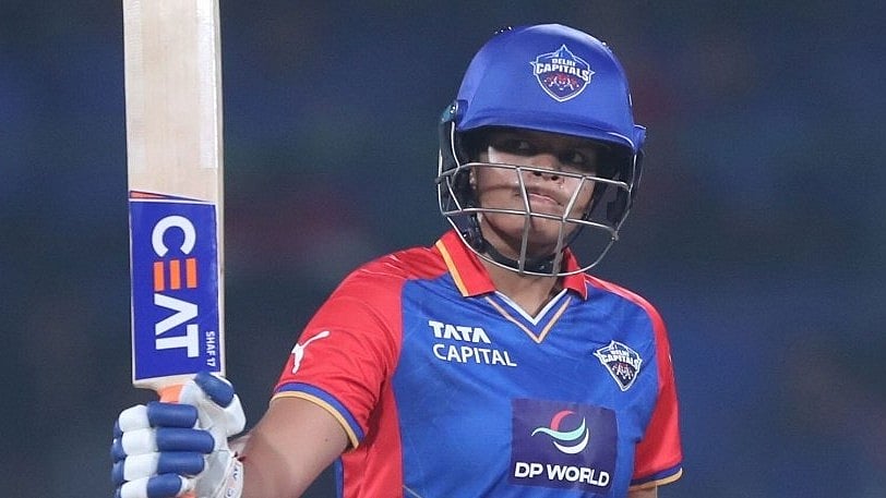 X/Saabir_Saabu01 : Shafali Verma's innings of 71 included a 91m six.