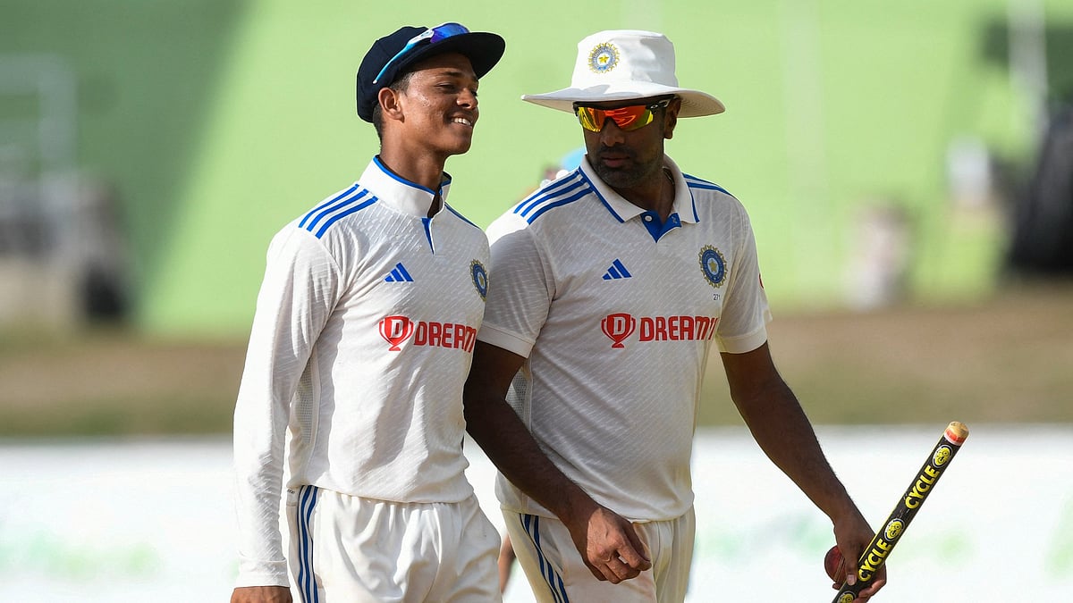 R Ashwin (R) with Yashasvi Jaiswal - X/@BCCI