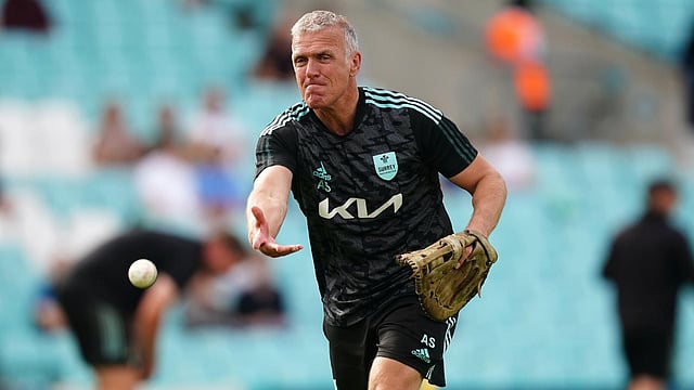 Surrey Stars Eager To Help Alec Stewart Sign Off With More Silverware
