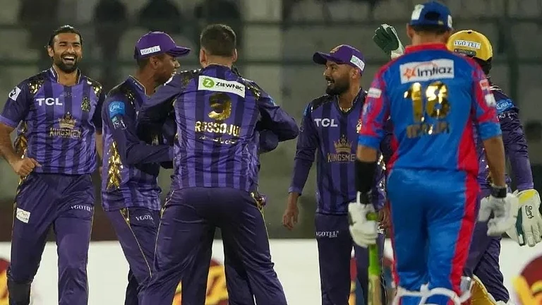 Quetta Gladiators players celebrate the fall of a wicket against Karachi Kings during the PSL 2024. - Instagram/Quetta Gladiators