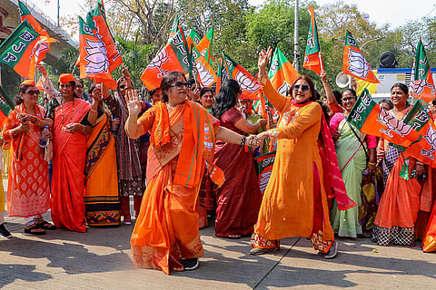 Ntin Gadkari's supporters in Nagpur