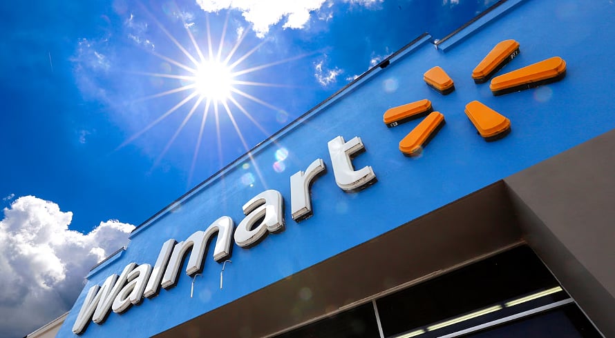 AP : Walmart is open on Easter