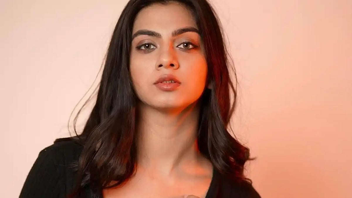 Instagram : Garvita Sadhwani