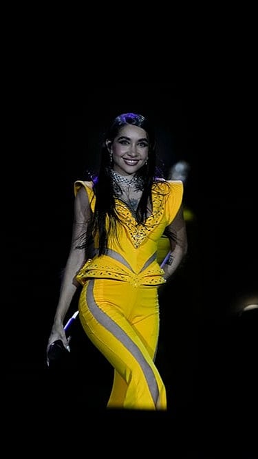 Natacha Pisarenko : Maria Becerra’s Performance In Argentina