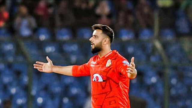 Retired Pakistan Cricketer Imad Wasim Makes Himself Available For National Selection