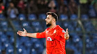 RWP Vs ISU LIVE Cricket Score, PSL 2026: Imad Wasim Strikes First Ball To Rock Run Chase Photo: X/ @IsbUnited : Imad Wasim played a vital role in making Islamabad United winners of this year's PSL.