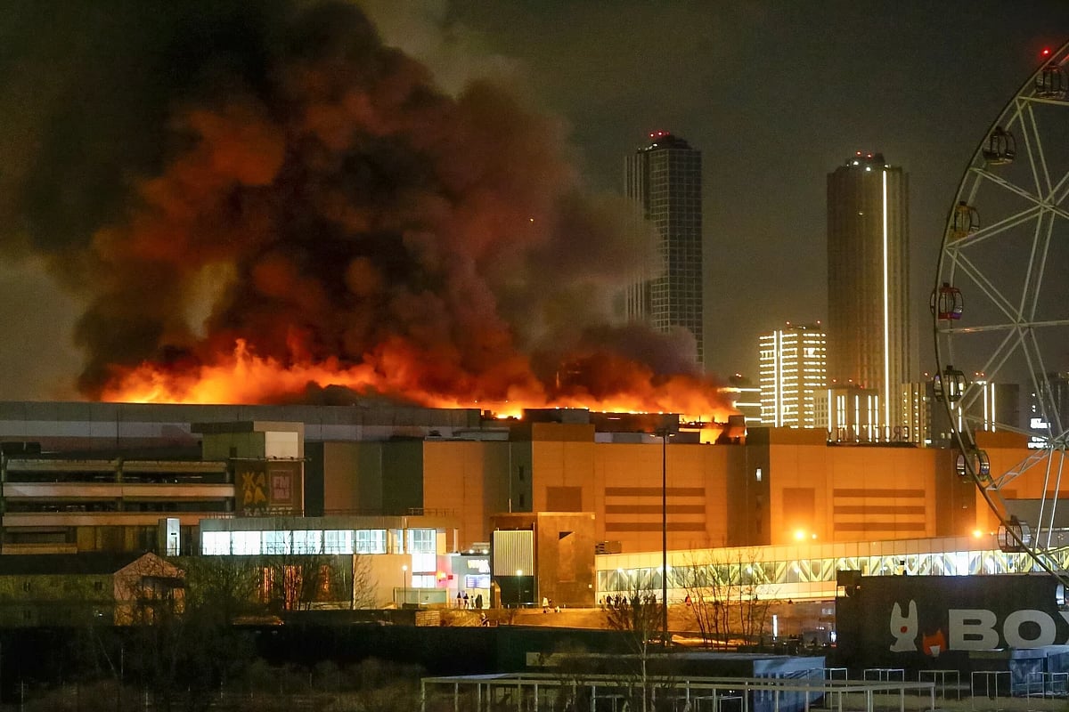 AP : A massive blaze is seen over the Crocus City Hall in Moscow |