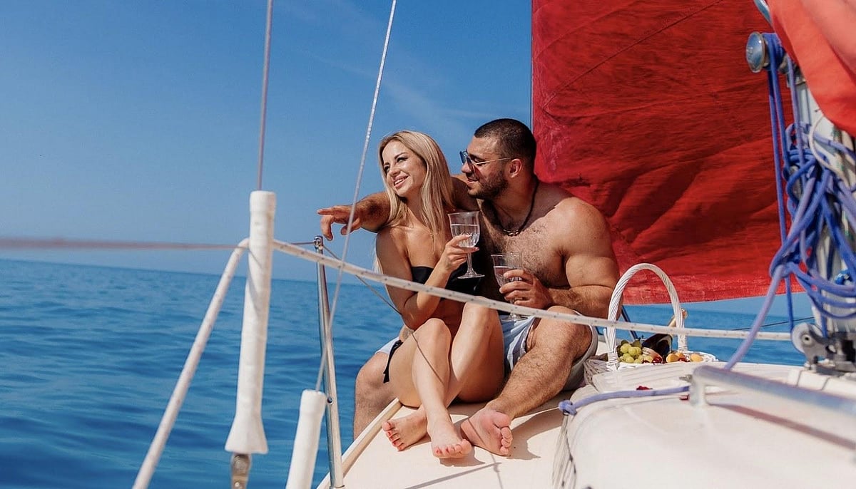 Best Luxury Dating Apps & Sites