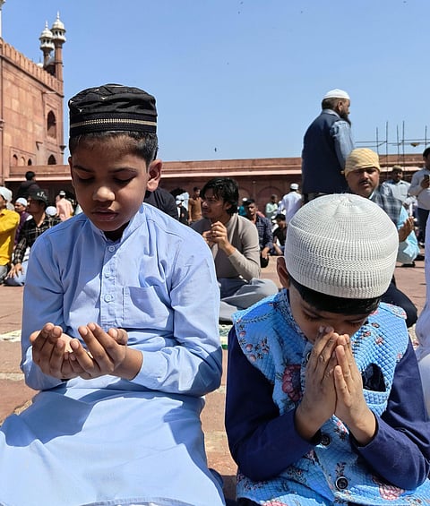 Children praying