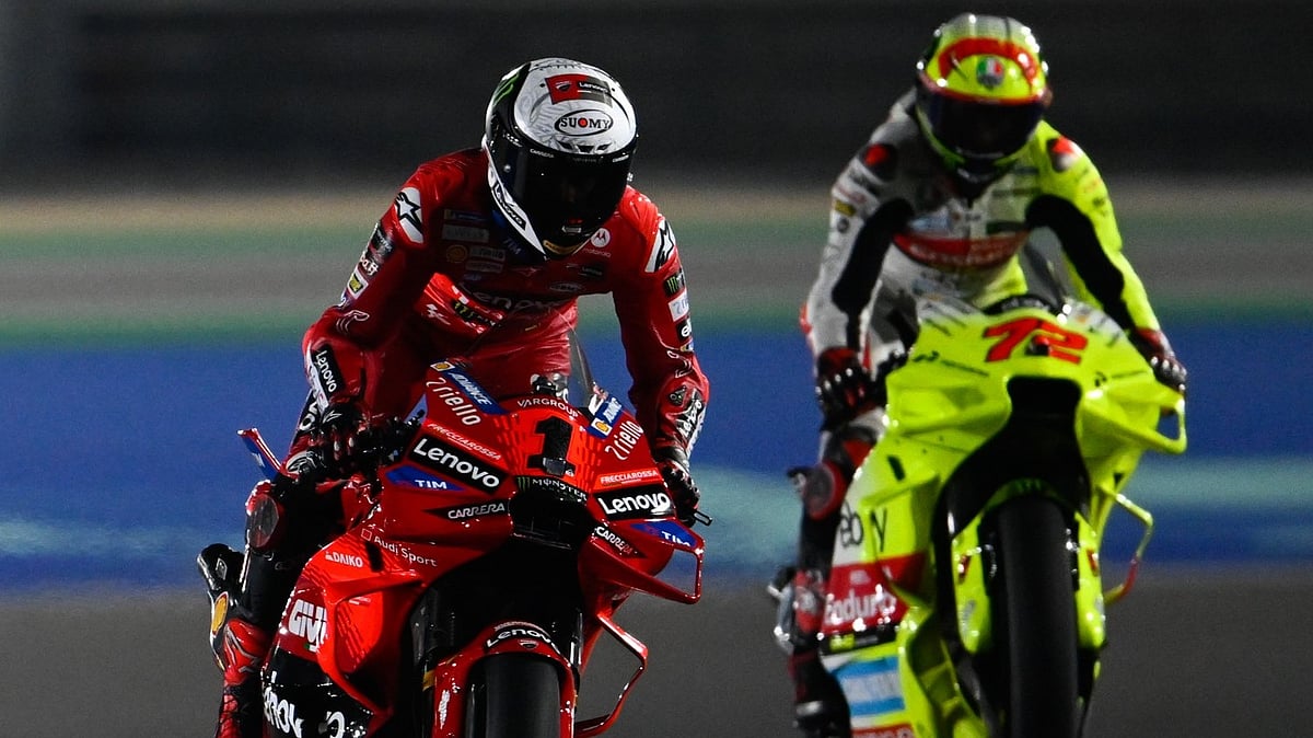 (Photo: X| MotoGP)  : Riders in action at the Qatar Test ahead of the 2024 MotoGP race on February 21, 2024. 