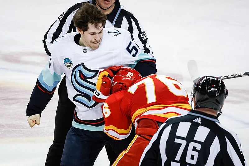 NHL 2023-24: Seattle Kraken vs Calgary Flames