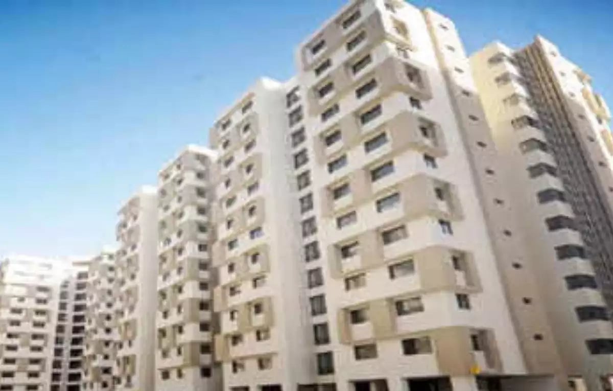 File Photo : Raigad district has released a list of 499 dangerous buildings and issued notices to residents of the dilapidated structures |