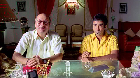 A still of Ranvir Shorey and Anupam Kher from 'Khosla Ka Ghosla'