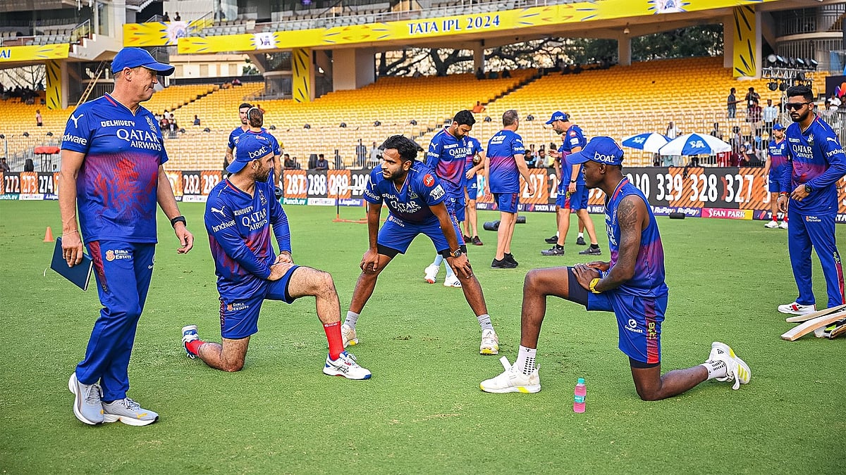 X/RCBTweets : RCB players in training.