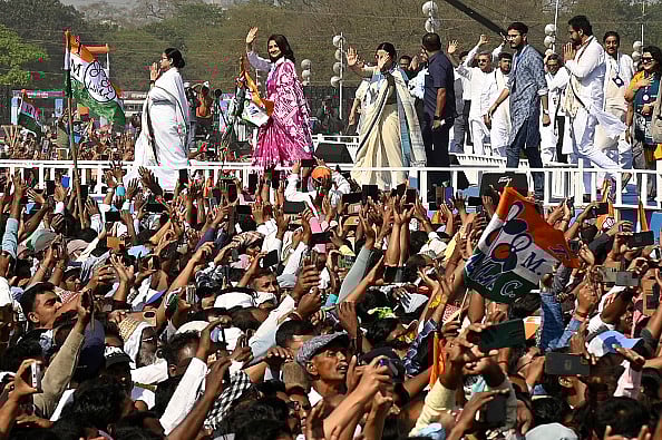 Getty Images : Chief Minister of West Bengal and All India Trinamool Congress (AITC) Chairperson Mamata Banerjee along with 42 Lok Sabha candidates
