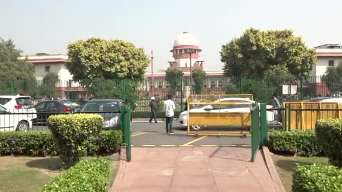 PTI : SC assures AAP govt that it can always order release of DJB funds  |