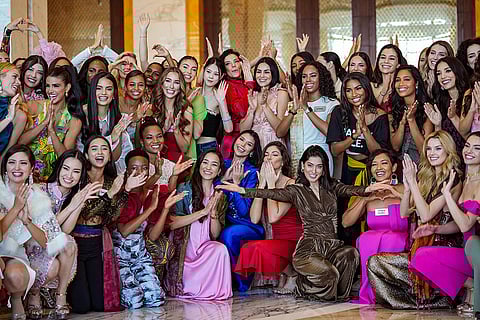 Miss World contestants celebrate Women''s Day