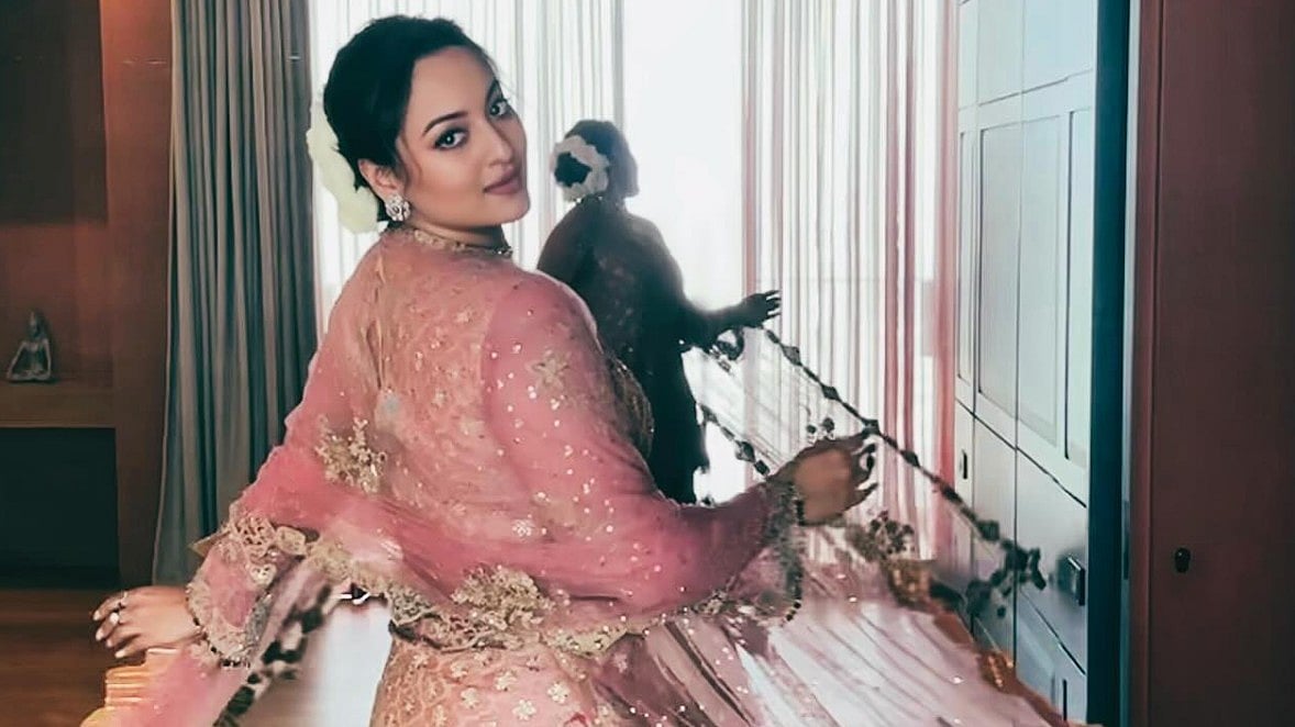 Instagram : Sonakshi Sinha