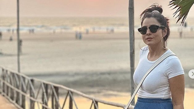 Instagram : Simple Kaul