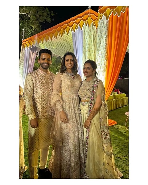 Namrata Shirodkar with the couple