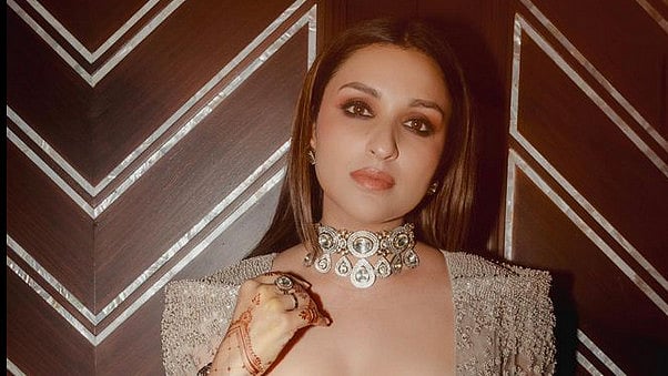 Instagram : Parineeti Chopra 