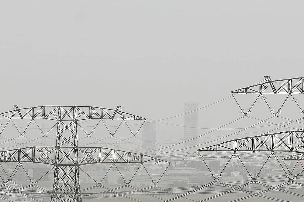 | Photo: AP/Petros Karadjias : Cyprus Dust Climate