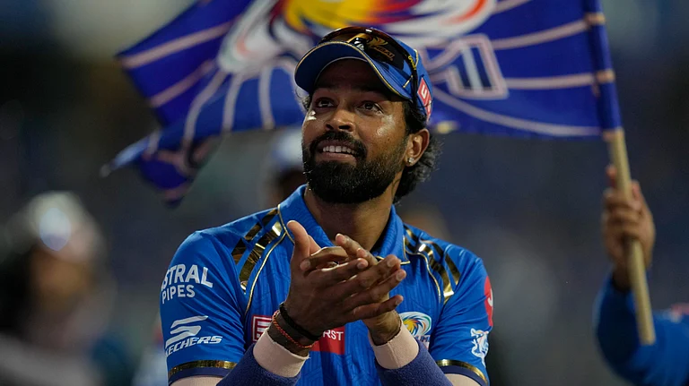 Mumbai Indians' captain Hardik Pandya cheers the crowd after their win during the Indian Premier League match between Mumbai Indians and Delhi Capitals in Mumbai. - AP Photo/ Rafiq Maqbool