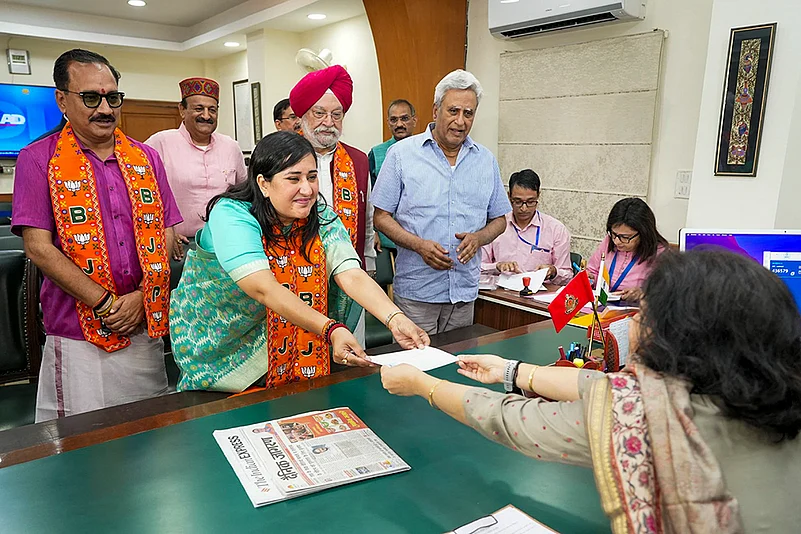 Bansuri Swarajs nomination filing