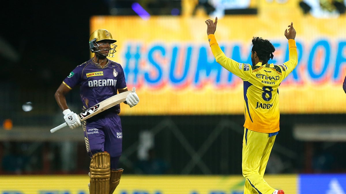 Chennai Super Kings' Ravindra Jadeja, right, celebrates the dismissal of Kolkata Knight Riders' Angkrish Raghuvanshi, left, during the Indian Premier League cricket match between Chennai Super Kings and Kolkata Knight Riders in Chennai. - AP Photo/Parthi Bhan