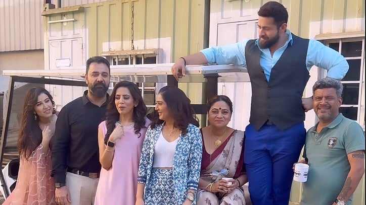 Instagram : 'Vanshaj' Cast