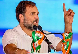 PTI : Karnataka court directs Rahul Gandhi to appear in a defamation case