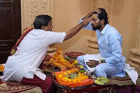 Hardik Pandya at Somnath Temple