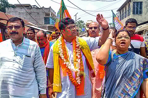 LS polls: Debashish Dhar campaigns in West Bengal