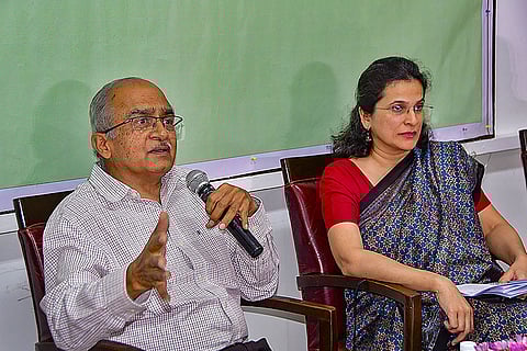 Prashant Bhushan speaks at Mumbai Press Club