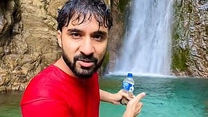 Instagram : Raghav Juyal