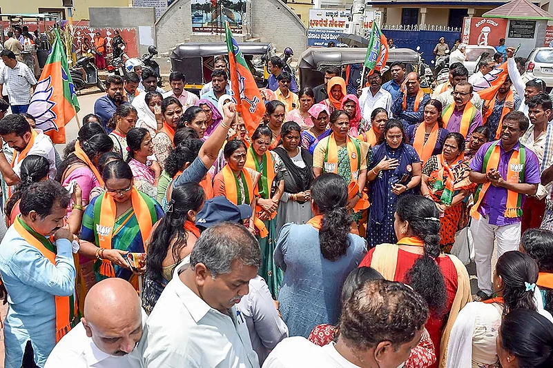 BJPs protest demanding justice for Neha Hiremath