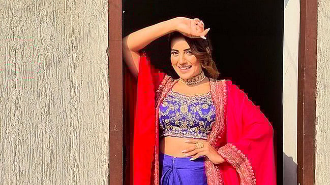 Instagram : Akshara Singh