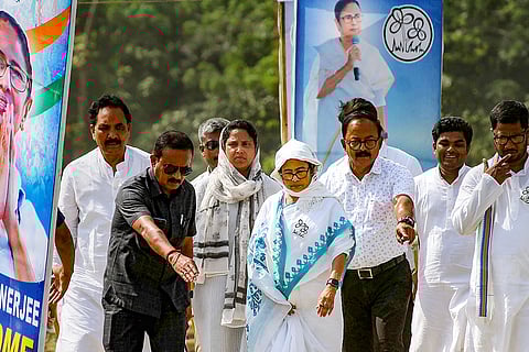 Mamata Banerjee campaigns for LS polls